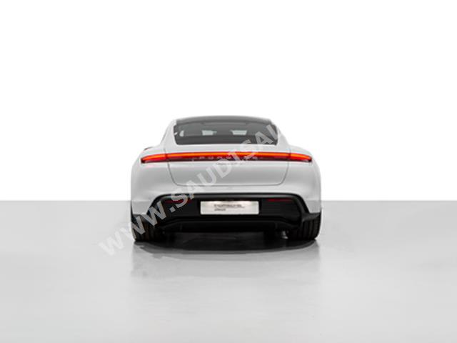 2024 بورش تايكان 4إس