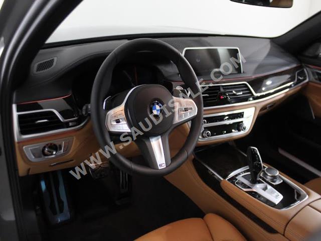 2022 بي ام دبليو الفئة السابعة 730 إل أي