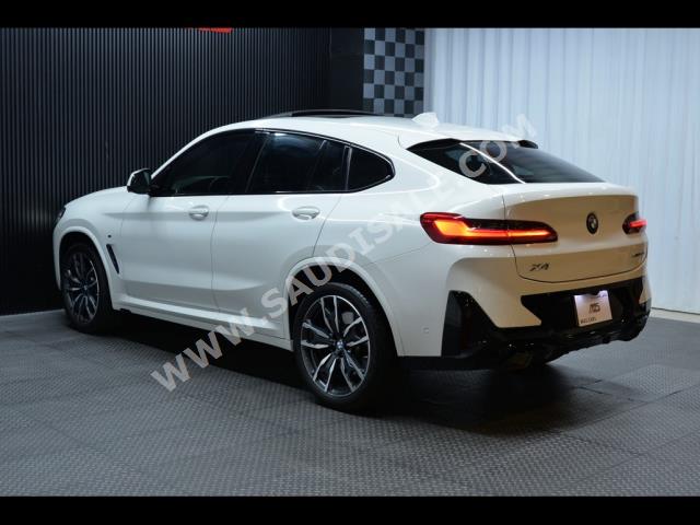 2022 بي ام دبليو الفئة اكس 4