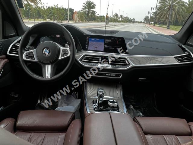 2020 بي ام دبليو الفئة اكس 7