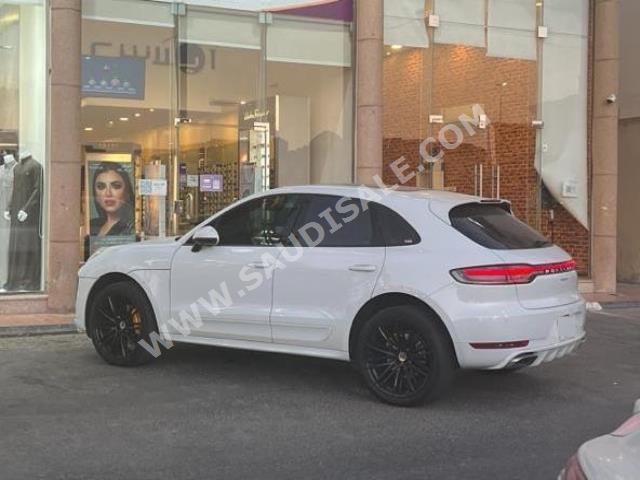 2020 بورش ماكان