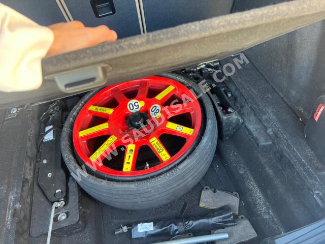 2020 بورش ماكان