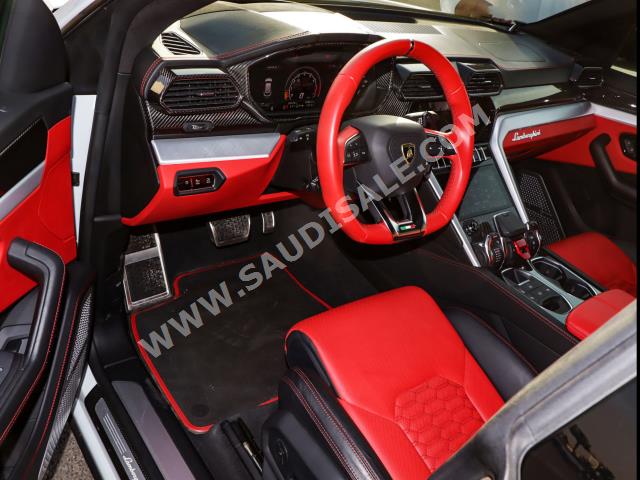 2021 لمبرجيني اوروس