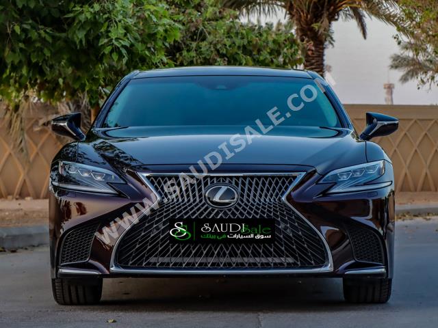 2019 لكزس إل إس 350