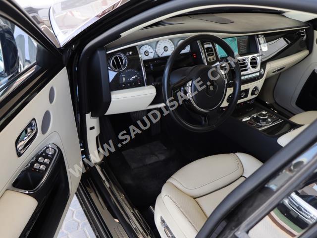 2016 رولز رويس قوست