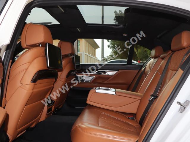 2017 بي ام دبليو الفئة السابعة 740 إل أي