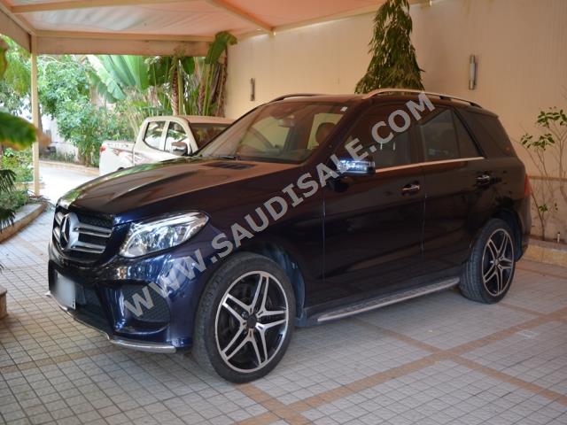 2016 مرسيدس - بنز جي إل إي 400