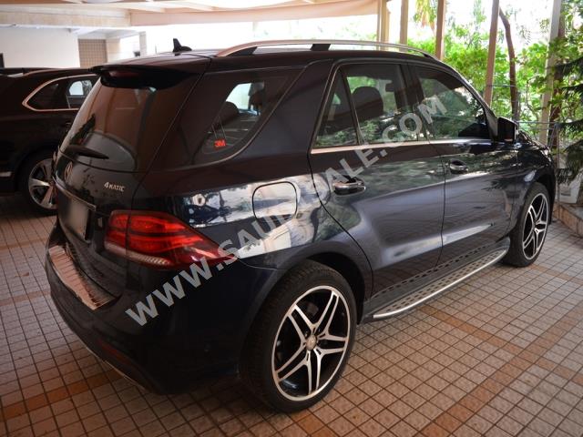 2016 مرسيدس - بنز جي إل إي 400