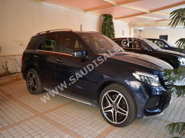 2016 مرسيدس - بنز جي إل إي 400