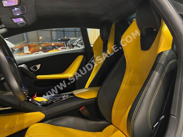 2016 لمبرجيني هوراكان