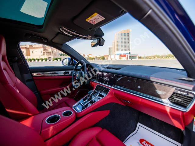 2021 Porsche Panamera