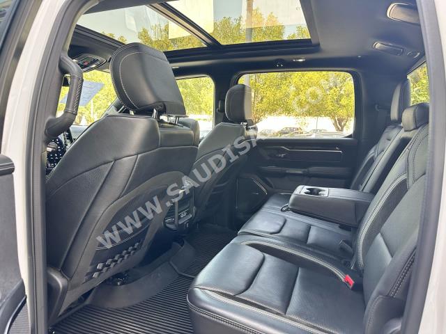 2021 دودج رام تي ار اكس