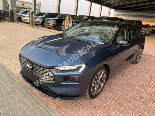 2023 فورد توروس