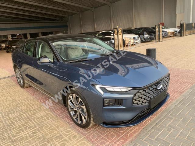 2023 فورد توروس