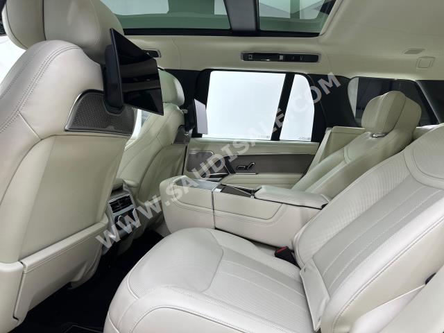 2022 لاند روفر رينج روفر فيرست اديشن