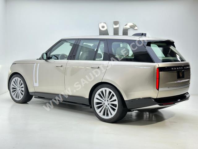 2022 لاند روفر رينج روفر فيرست اديشن
