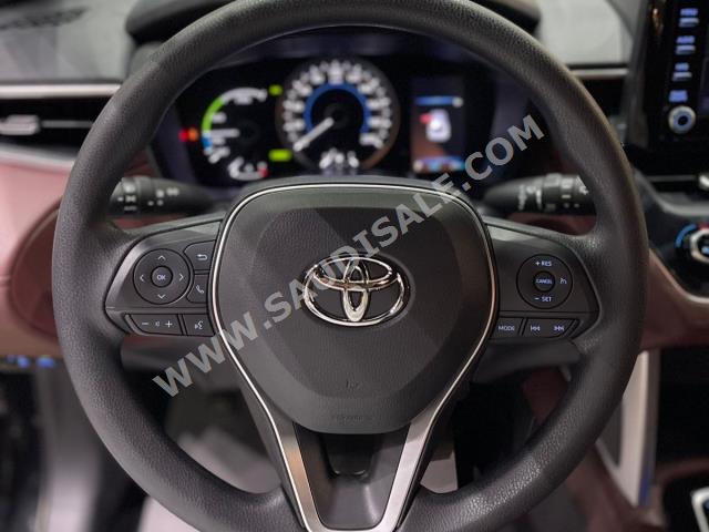 2024 تويوتا كورولا كروس