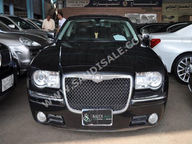 2010 كرايسلر 300 هيمى