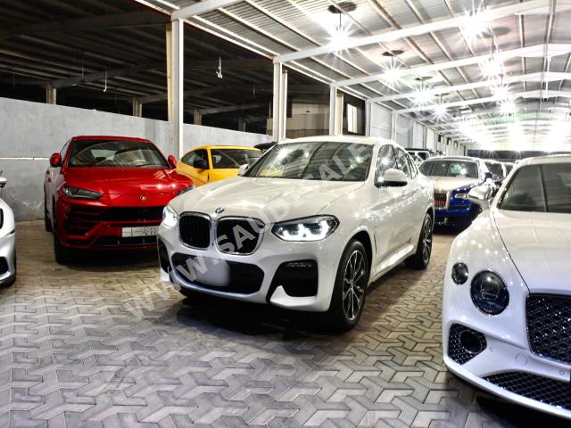 2021 بي ام دبليو الفئة اكس 4