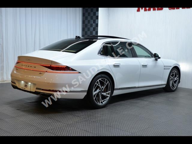 2022 جينيسيس جي 90