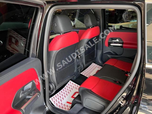 2022 مرسيدس - بنز جي إل بي 200