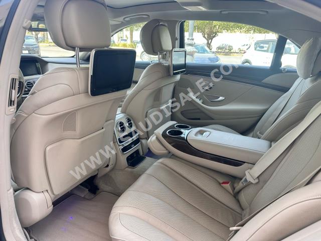 2016 مرسيدس - بنز إس 400