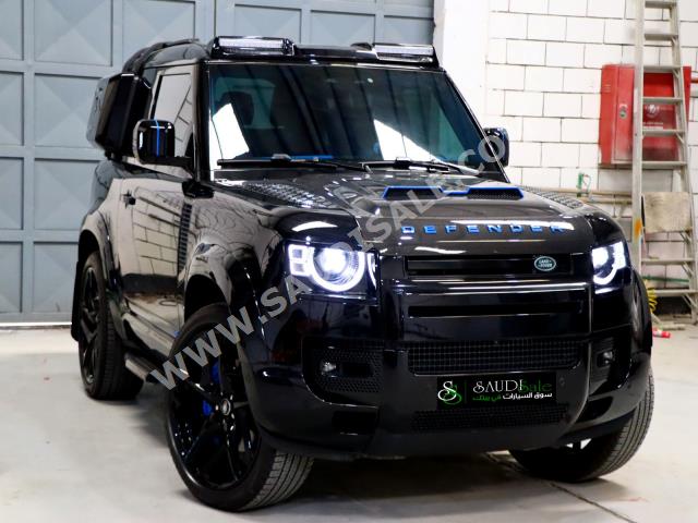 2023 لاند روفر ديفيندر 90