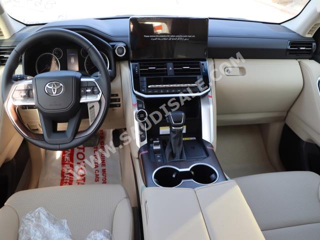 2023 تويوتا لاند كروزر جي اكس ار4