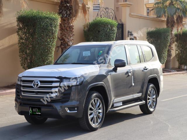 2023 تويوتا لاند كروزر جي اكس ار4