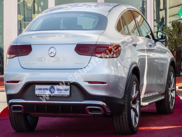 2021 مرسيدس - بنز جي إل سي 300 كوبيه