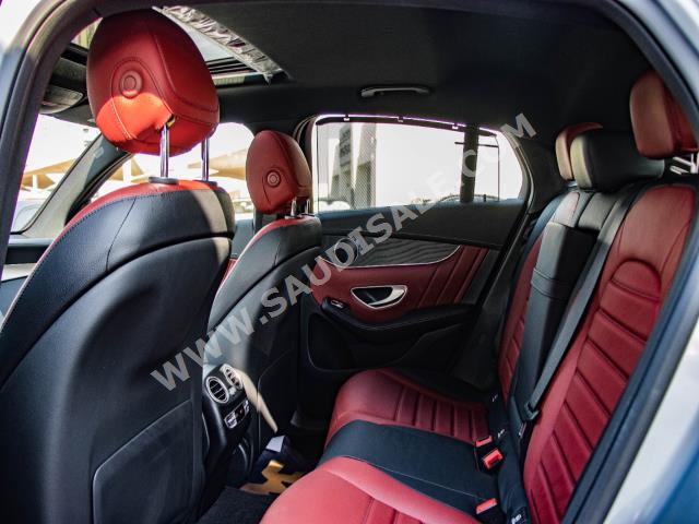 2021 مرسيدس - بنز جي إل سي 300 كوبيه