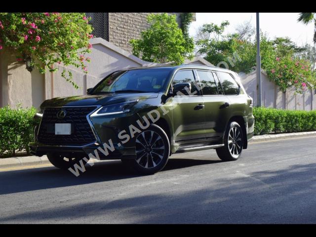 2021 لكزس إل إكس 570 بلاك اديشن