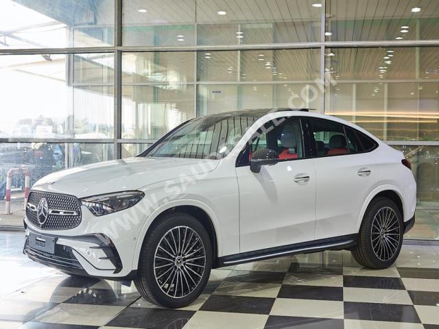 2024 مرسيدس - بنز جي إل سي 200