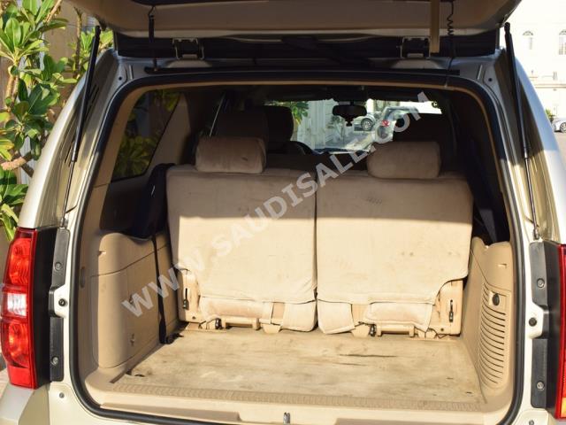 2013 Chevrolet Suburban LT