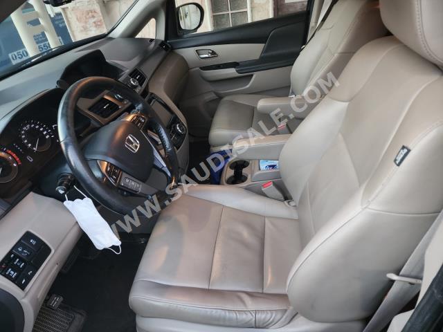 2014 هوندا اوديسي