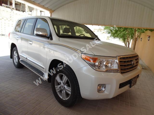 2013 Toyota Land Cruiser VXR