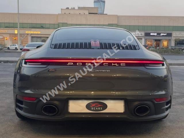 2021 بورش 911 كاريرا