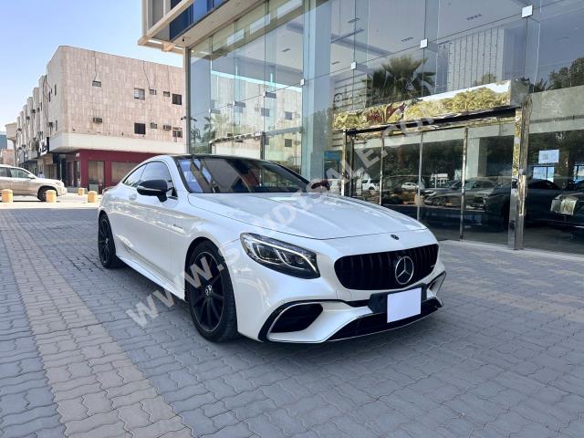 2015 مرسيدس - بنز إس 63 أي إم جي