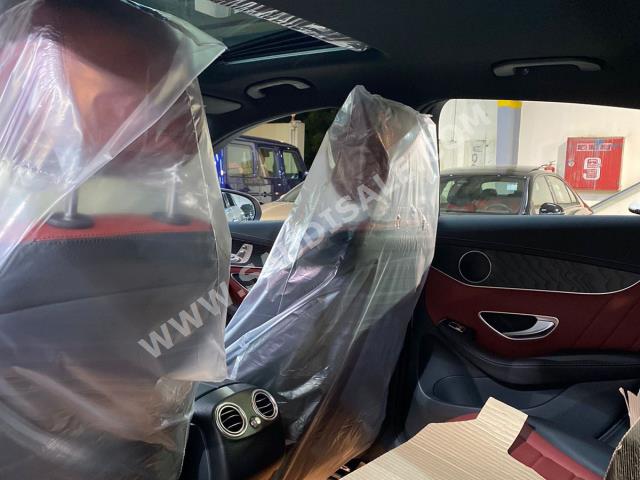 2022 مرسيدس - بنز جي إل سي 200 اي ام جي