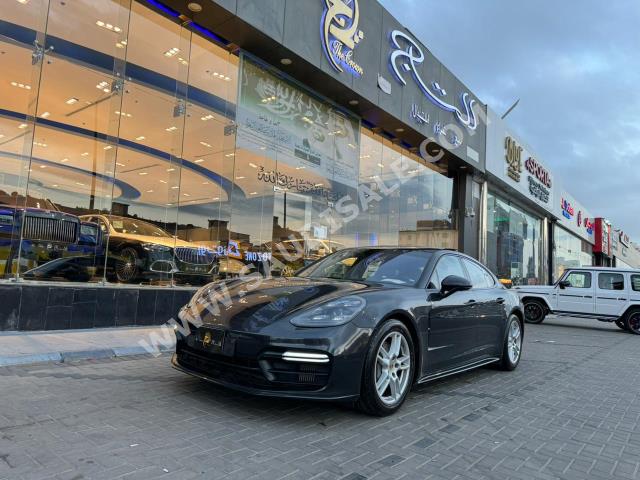 2017 بورش بانميرا 4 اس