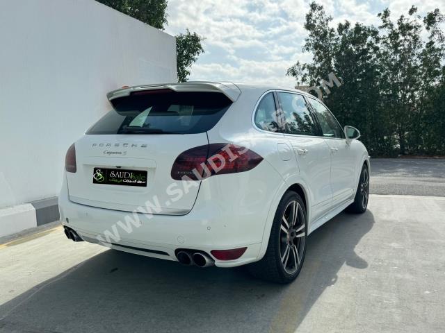 2012 بورش كايين اس