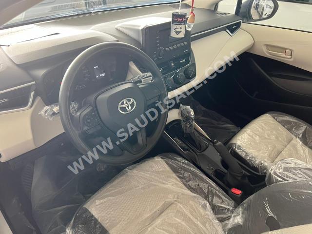 2020 تويوتا كورولا