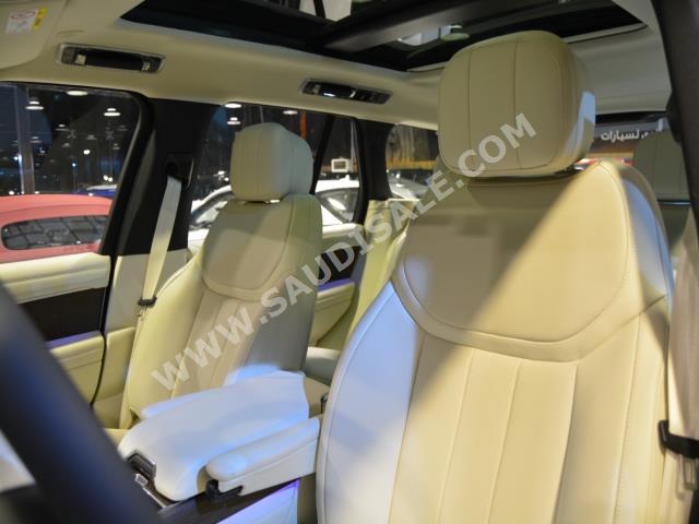 2023 لاند روفر رينج روفر فوج اس اي