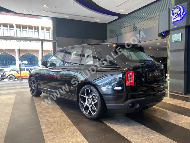 2024 رولز رويس كولينان بلاك بادج