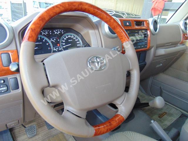 2012 تويوتا لاند كروزر شاص