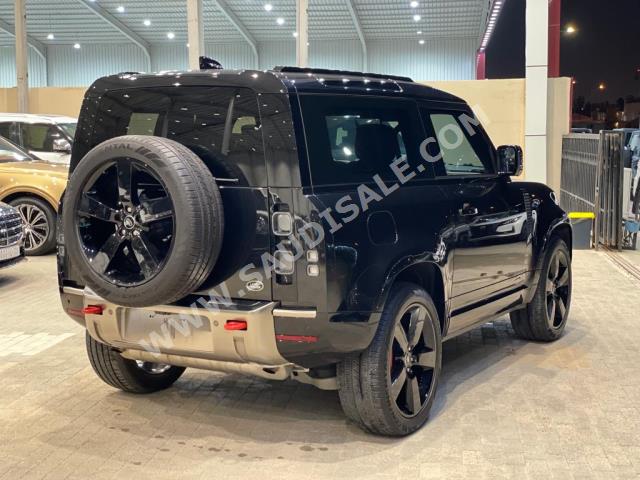 2022 لاند روفر ديفيندر