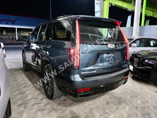 2021 كاديلاك اسكاليد