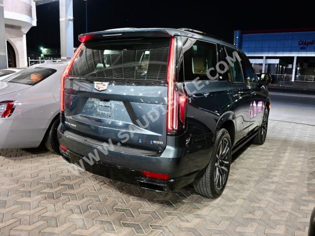 2021 كاديلاك اسكاليد