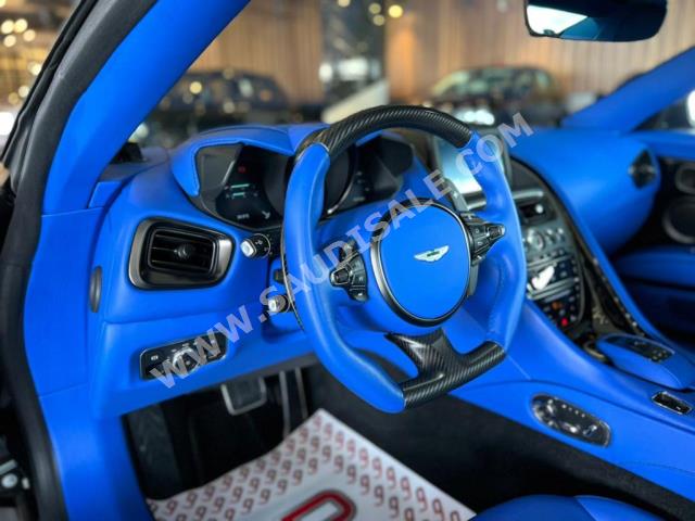 2021 استون مارتن دي بي  اس