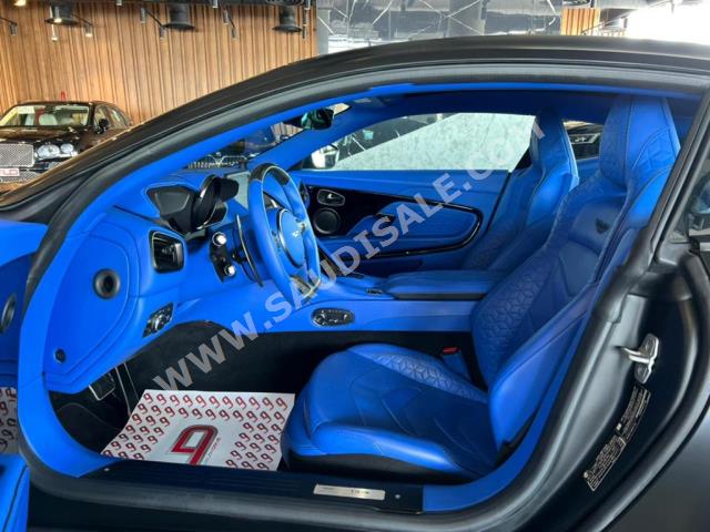 2021 استون مارتن دي بي  اس